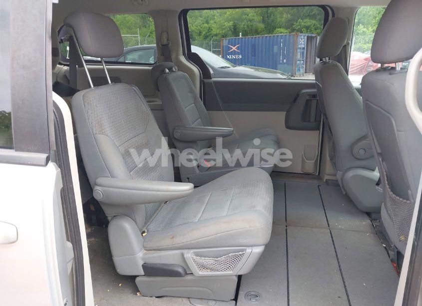 Photo 8 of 2010 Dodge Grand CARAVAN SE (VIN 2D4RN4DE6AR111362)