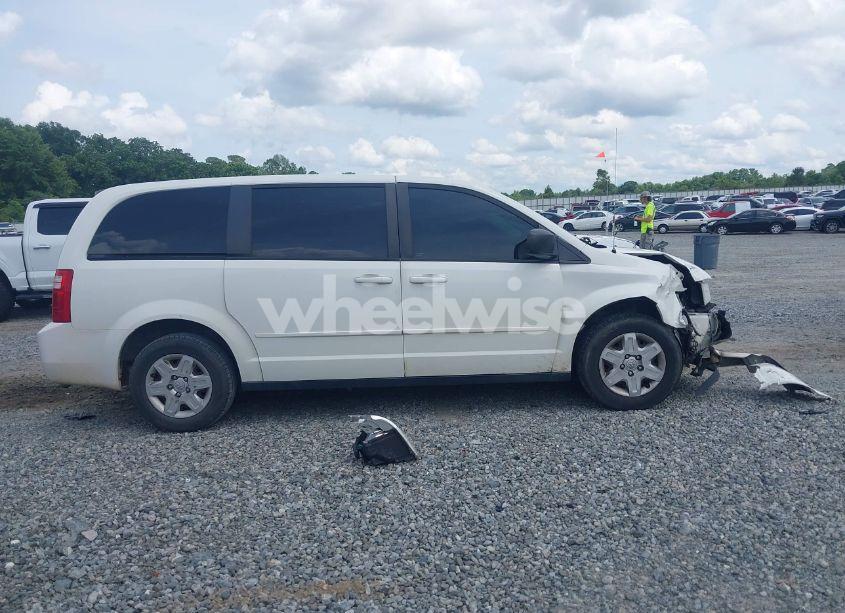 Photo 13 of 2010 Dodge Grand CARAVAN SE (VIN 2D4RN4DE6AR172789)