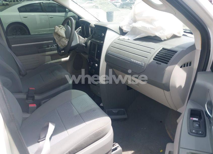 Photo 5 of 2010 Dodge Grand CARAVAN SE (VIN 2D4RN4DE6AR172789)