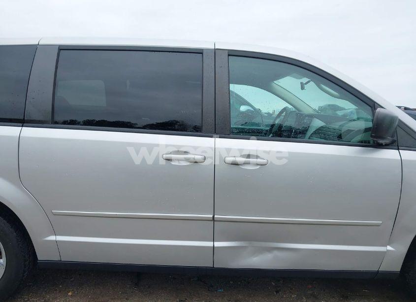 Photo 13 of 2010 Dodge Grand CARAVAN SE (VIN 2D4RN4DE6AR402976)