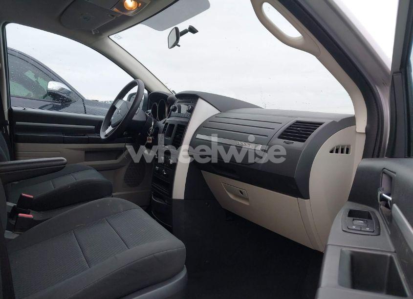 Photo 5 of 2010 Dodge Grand CARAVAN SE (VIN 2D4RN4DE6AR402976)