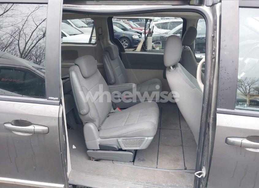 Photo 8 of 2010 Dodge Grand CARAVAN SE (VIN 2D4RN4DE7AR229985)