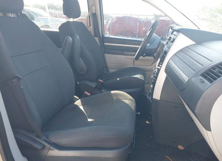 Photo 5 of 2010 Dodge Grand CARAVAN SE (VIN 2D4RN4DE7AR326412)