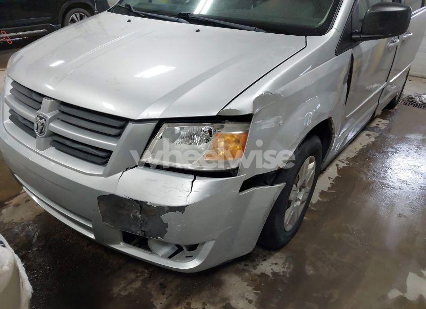 Photo 12 of 2010 Dodge Grand CARAVAN SE (VIN 2D4RN4DE7AR446839)