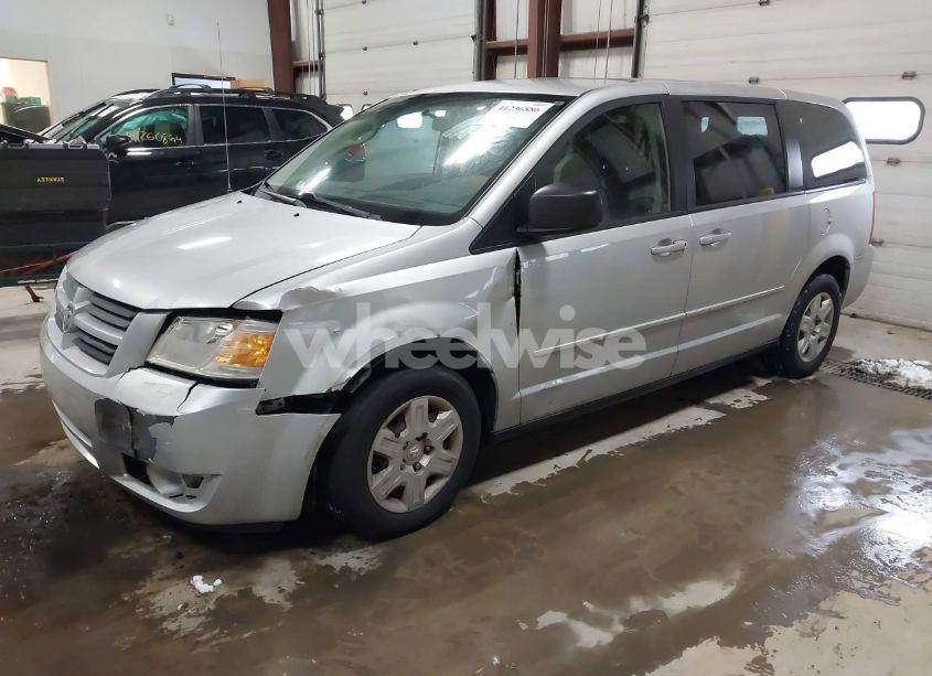 Photo 2 of 2010 Dodge Grand CARAVAN SE (VIN 2D4RN4DE7AR446839)