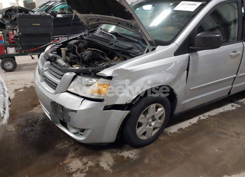 Photo 6 of 2010 Dodge Grand CARAVAN SE (VIN 2D4RN4DE7AR446839)