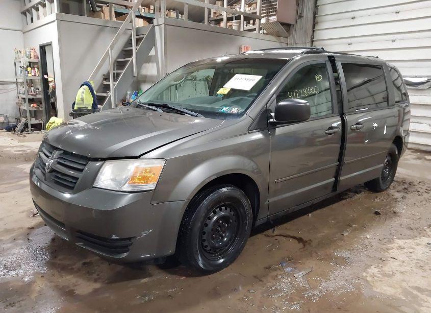 Photo 2 of 2010 Dodge Grand CARAVAN SE (VIN 2D4RN4DE8AR261005)