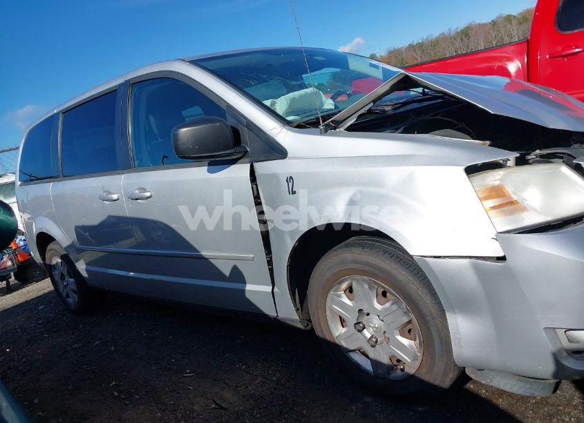 Photo 13 of 2010 Dodge Grand CARAVAN SE (VIN 2D4RN4DE8AR318612)