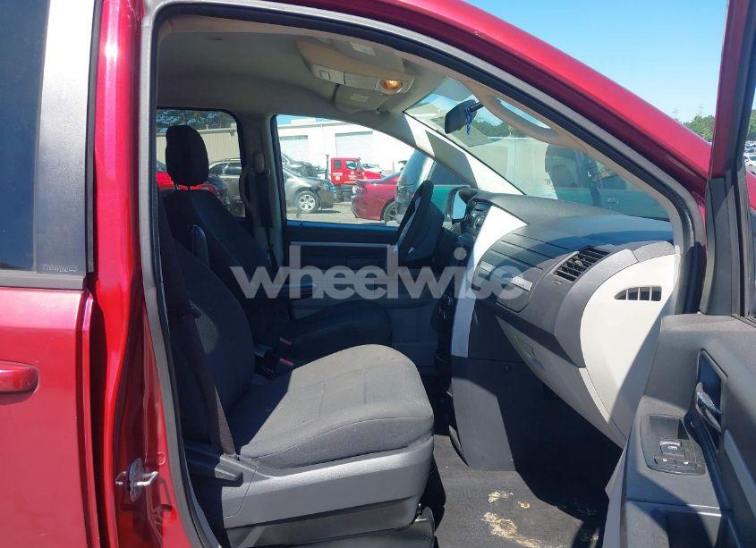 Photo 5 of 2010 Dodge Grand CARAVAN SE (VIN 2D4RN4DE8AR447112)