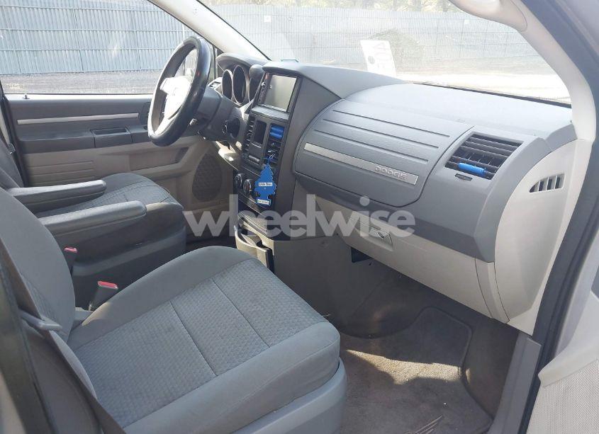 Photo 5 of 2010 Dodge Grand CARAVAN SE (VIN 2D4RN4DE8AR475864)