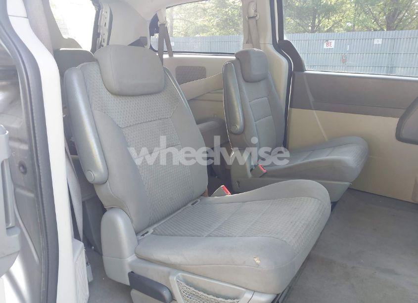 Photo 8 of 2010 Dodge Grand CARAVAN SE (VIN 2D4RN4DE8AR475864)