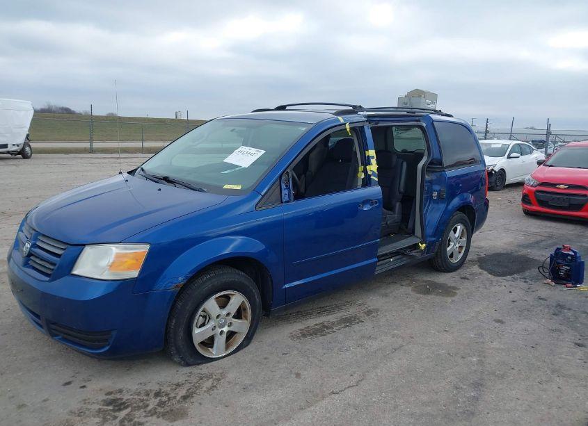 Photo 2 of 2010 Dodge Grand CARAVAN SE (VIN 2D4RN4DE9AR296717)