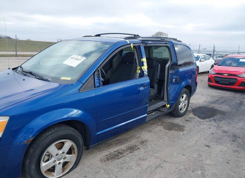 Photo 6 of 2010 Dodge Grand CARAVAN SE (VIN 2D4RN4DE9AR296717)