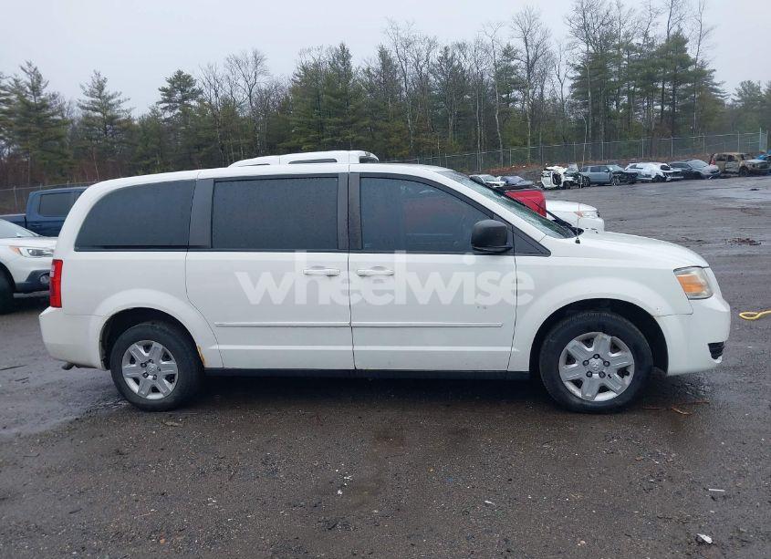 Photo 13 of 2010 Dodge Grand CARAVAN SE (VIN 2D4RN4DE9AR356320)