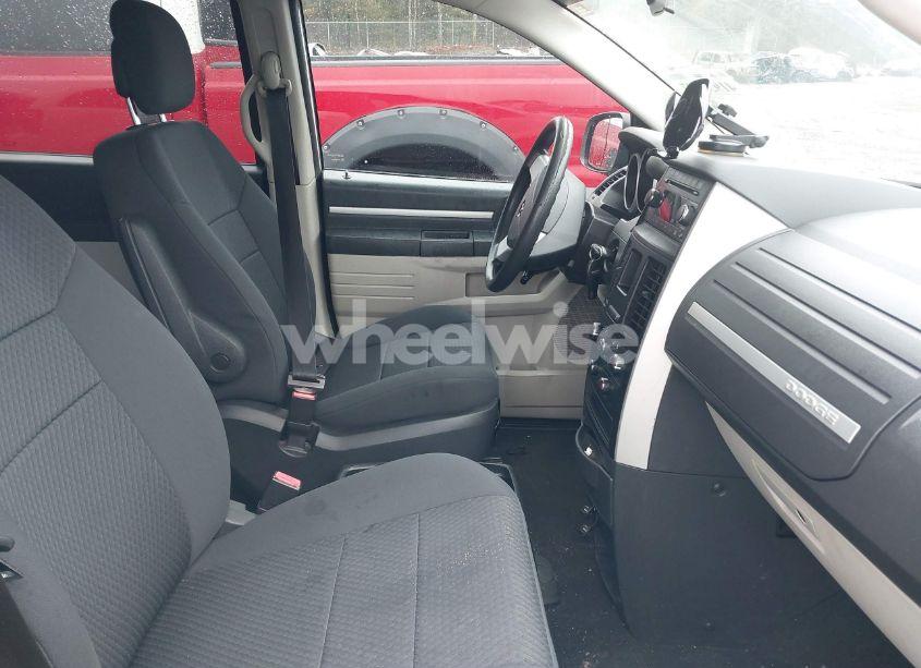 Photo 5 of 2010 Dodge Grand CARAVAN SE (VIN 2D4RN4DE9AR356320)