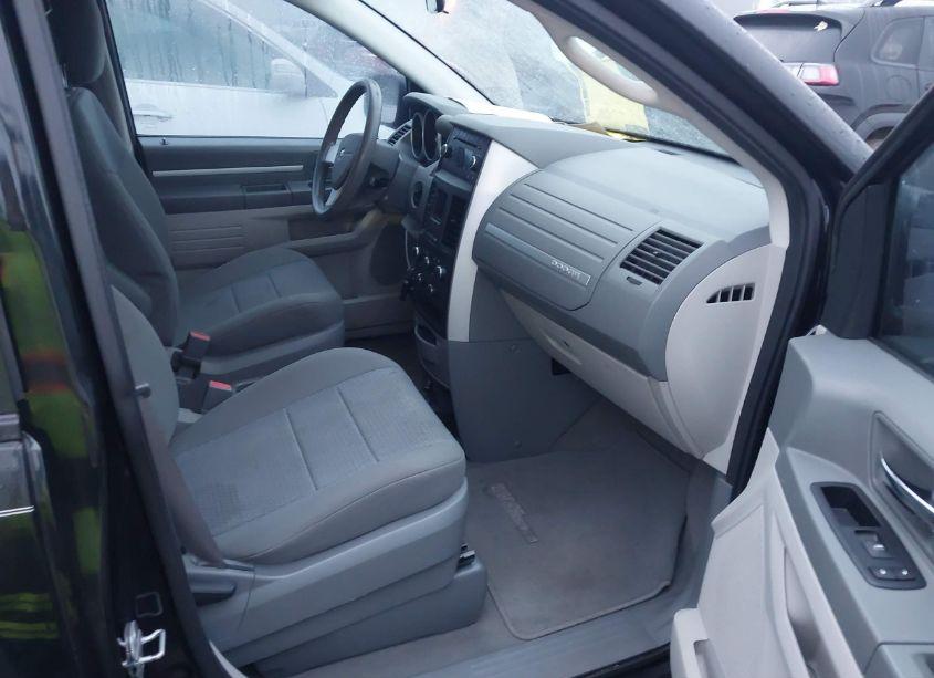 Photo 5 of 2010 Dodge Grand CARAVAN SE (VIN 2D4RN4DE9AR403300)