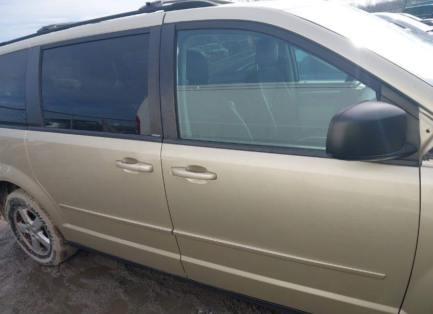 Photo 14 of 2010 Dodge Grand CARAVAN SE (VIN 2D4RN4DEXAR268831)