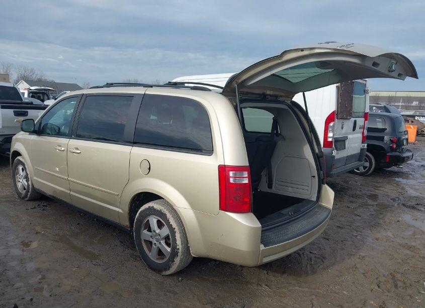 Photo 3 of 2010 Dodge Grand CARAVAN SE (VIN 2D4RN4DEXAR268831)
