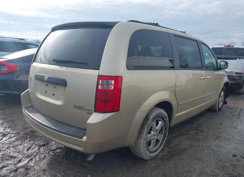 Photo 4 of 2010 Dodge Grand CARAVAN SE (VIN 2D4RN4DEXAR268831)