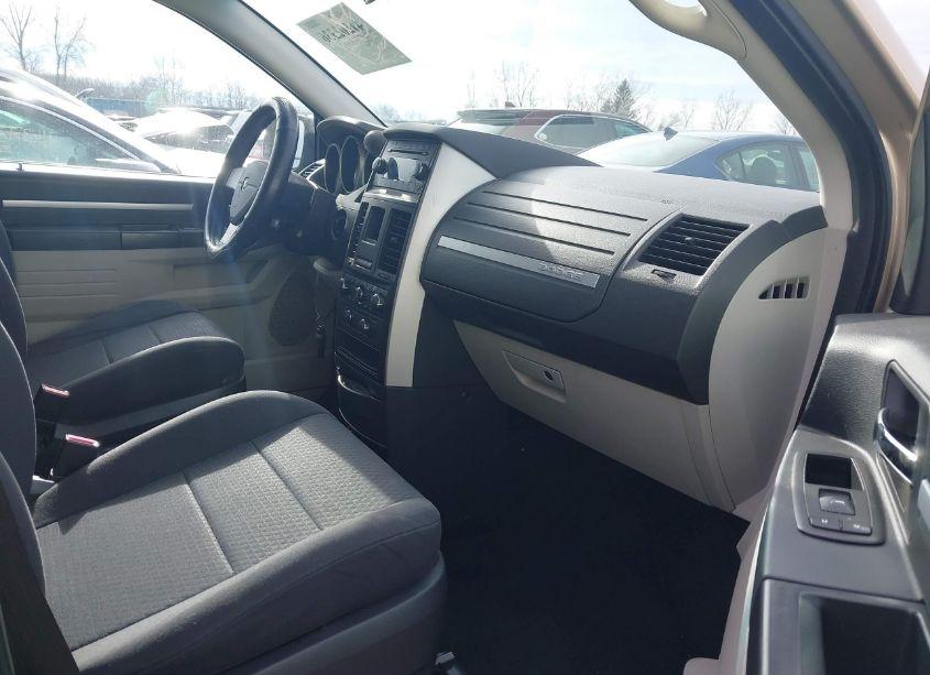 Photo 5 of 2010 Dodge Grand CARAVAN SE (VIN 2D4RN4DEXAR268831)