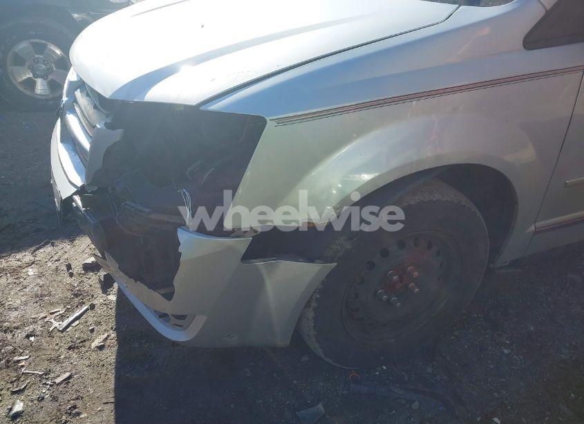 Photo 13 of 2010 Dodge Grand CARAVAN SE (VIN 2D4RN4DEXAR429212)