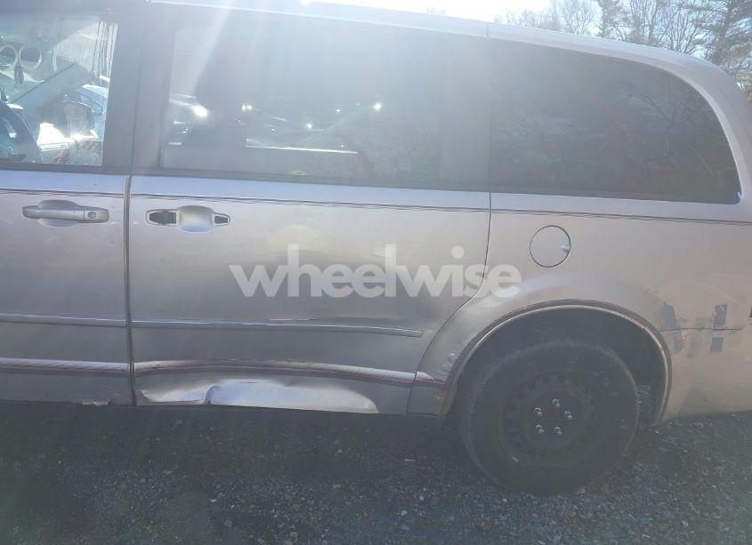 Photo 14 of 2010 Dodge Grand CARAVAN SE (VIN 2D4RN4DEXAR429212)