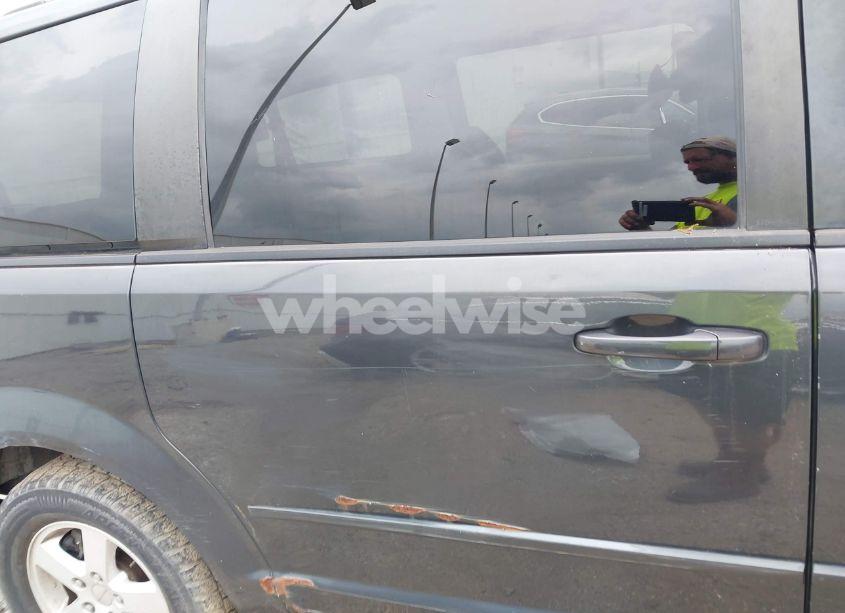 Photo 18 of 2011 Dodge Grand CARAVAN SE/SXT (VIN 2D4RN4DG6BR736220)