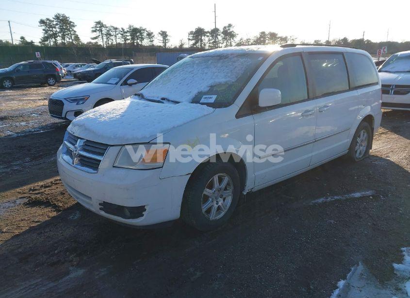 2010 Dodge Grand CARAVAN SXT (VIN 2D4RN5D10AR180065) main photo