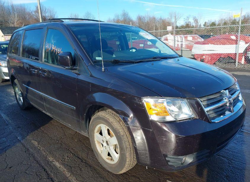 2010 Dodge Grand CARAVAN SXT (VIN 2D4RN5D10AR260174) main photo