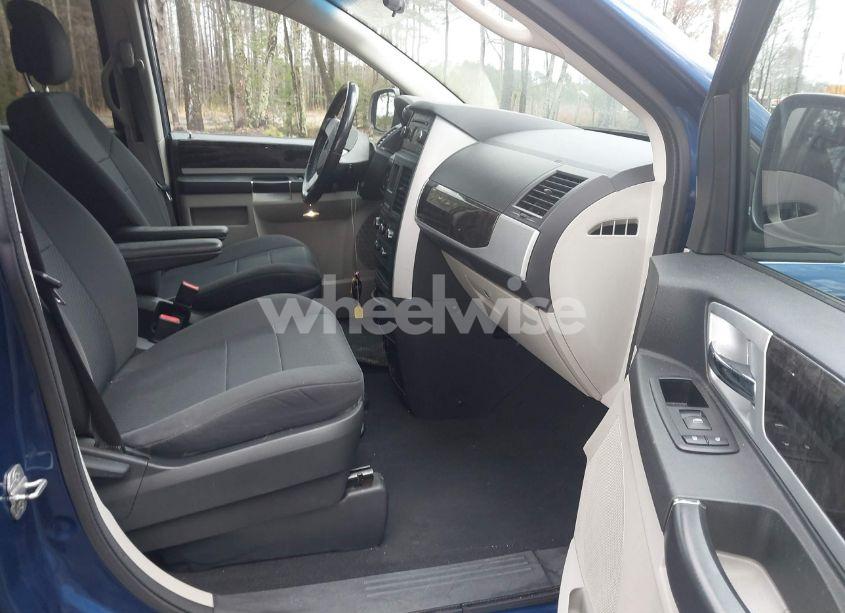 Photo 5 of 2010 Dodge Grand CARAVAN SXT (VIN 2D4RN5D10AR444448)