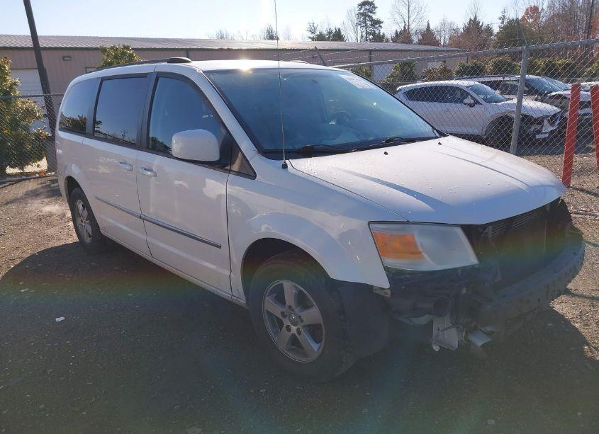 2010 Dodge Grand CARAVAN SXT (VIN 2D4RN5D10AR483427) main photo