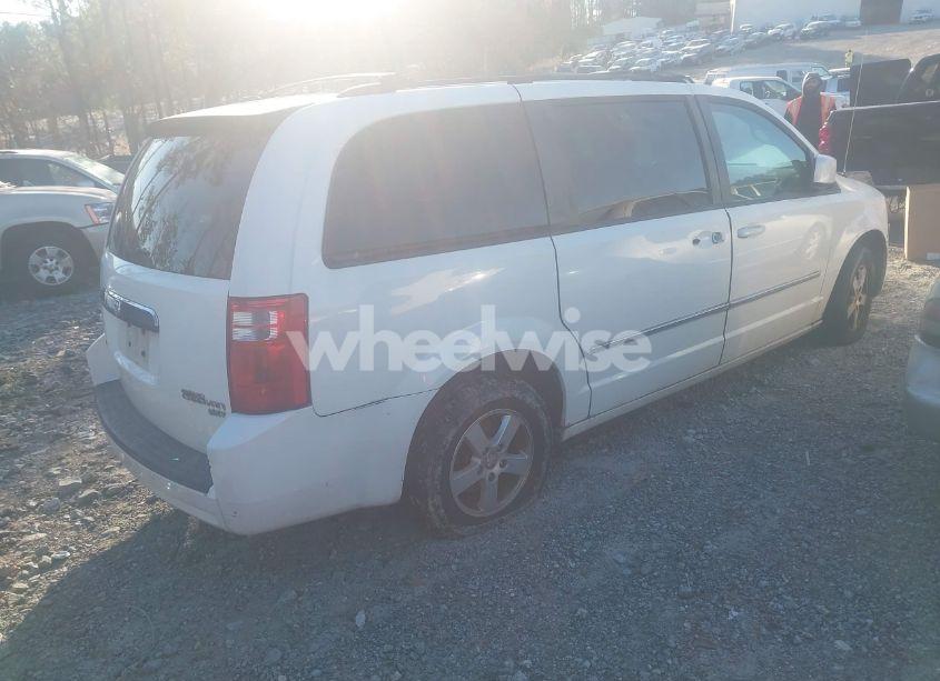Photo 4 of 2010 Dodge Grand CARAVAN SXT (VIN 2D4RN5D11AR130985)