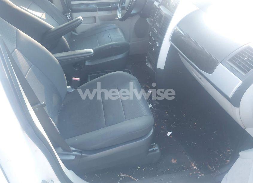 Photo 5 of 2010 Dodge Grand CARAVAN SXT (VIN 2D4RN5D11AR130985)