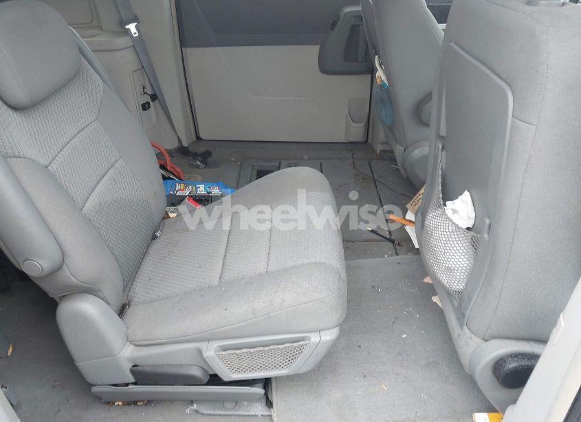 Photo 8 of 2010 Dodge Grand CARAVAN SXT (VIN 2D4RN5D11AR175005)