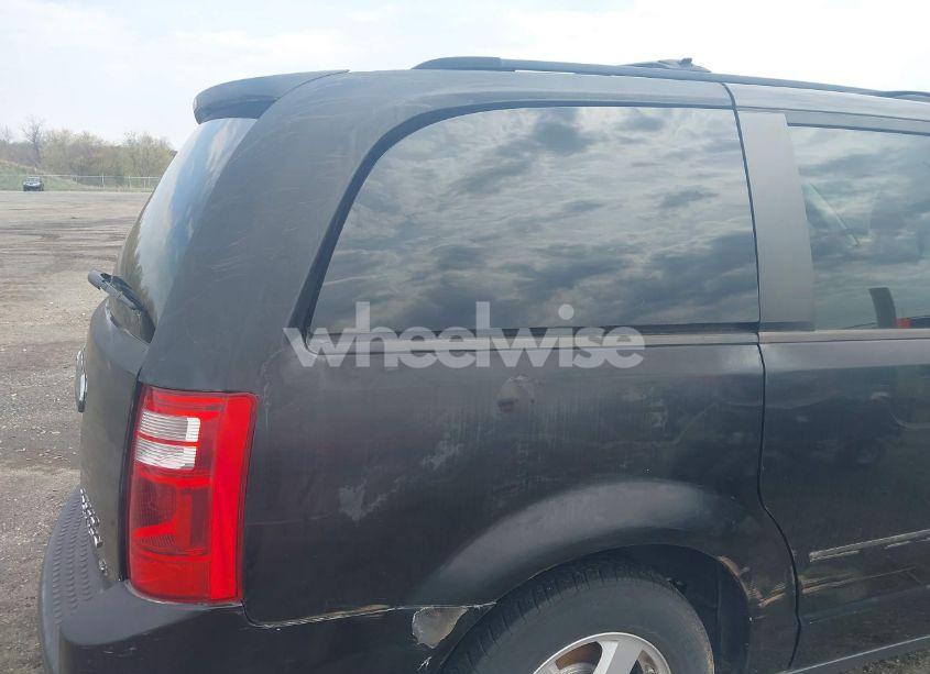 Photo 6 of 2010 Dodge Grand CARAVAN SXT (VIN 2D4RN5D11AR201781)