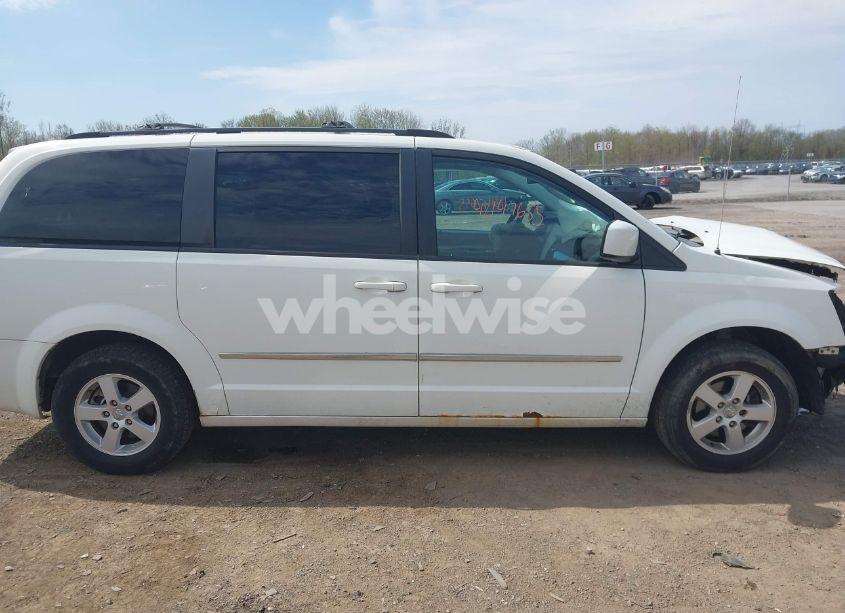 Photo 13 of 2010 Dodge Grand CARAVAN SXT (VIN 2D4RN5D11AR342009)