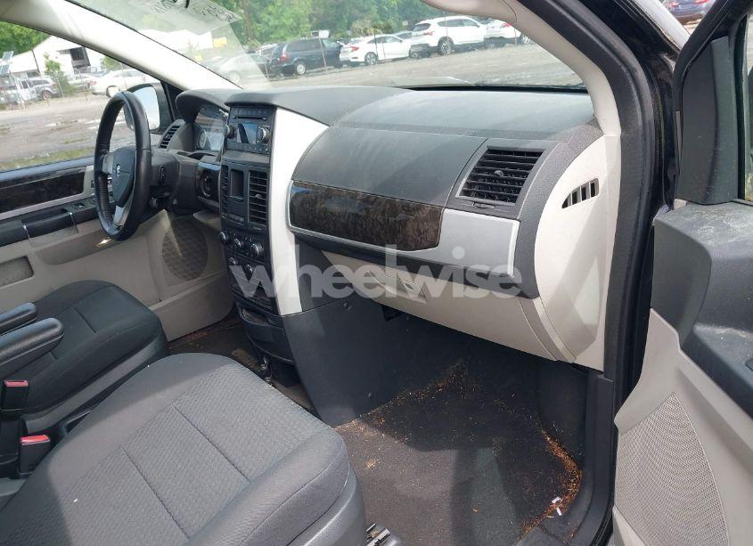 Photo 5 of 2010 Dodge Grand CARAVAN SXT (VIN 2D4RN5D11AR459864)