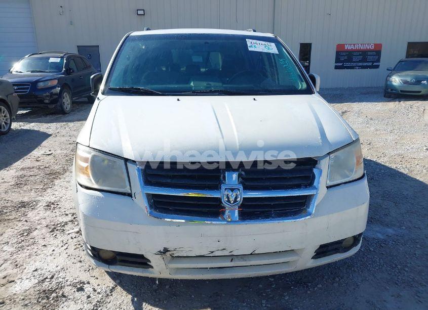 Photo 6 of 2010 Dodge Grand CARAVAN SXT (VIN 2D4RN5D11AR496932)