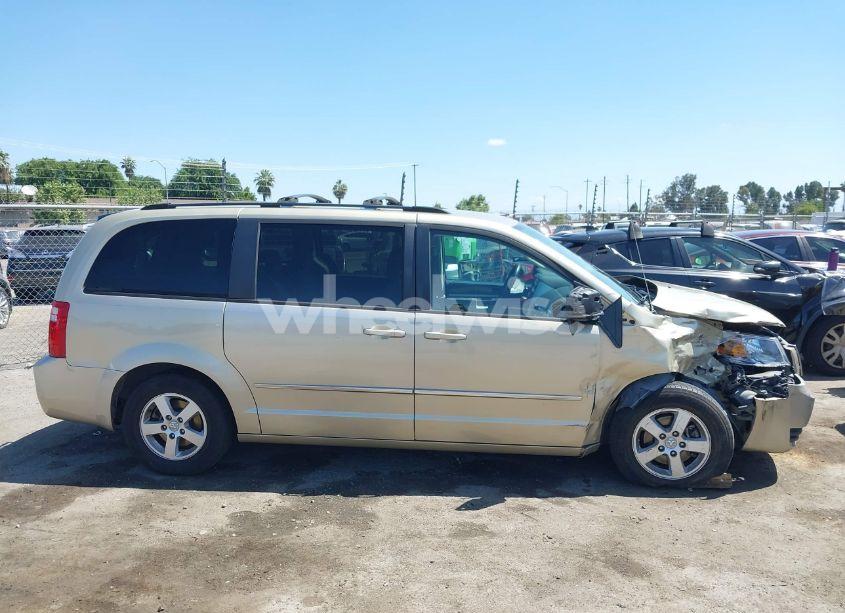 Photo 13 of 2010 Dodge Grand CARAVAN SXT (VIN 2D4RN5D12AR273119)
