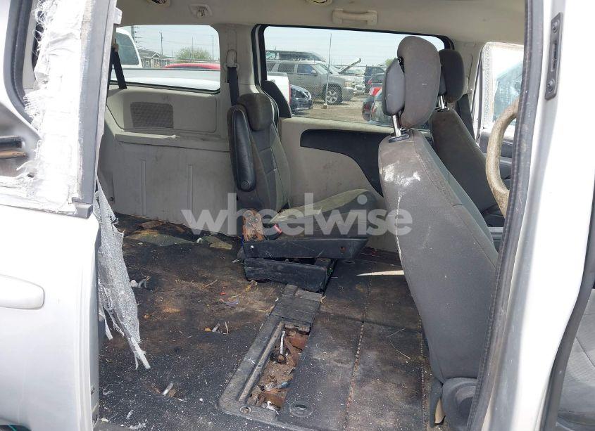 Photo 8 of 2010 Dodge Grand CARAVAN SXT (VIN 2D4RN5D13AR433086)