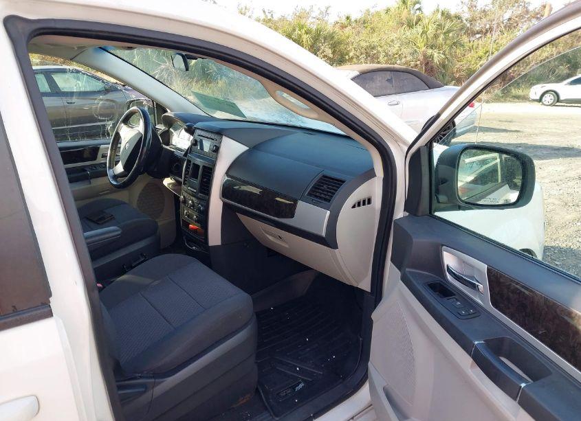 Photo 5 of 2010 Dodge Grand CARAVAN SXT (VIN 2D4RN5D14AR200432)