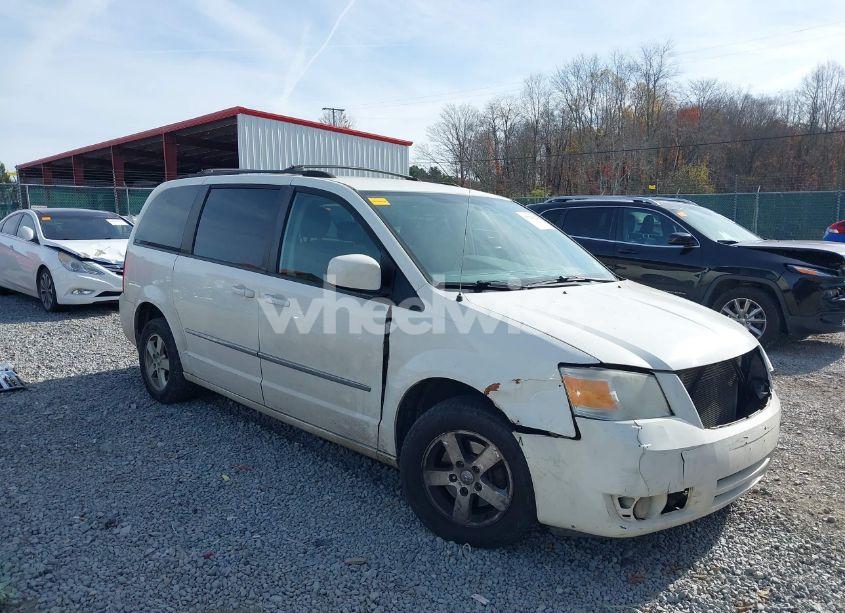 2010 Dodge Grand CARAVAN SXT (VIN 2D4RN5D14AR218817) main photo