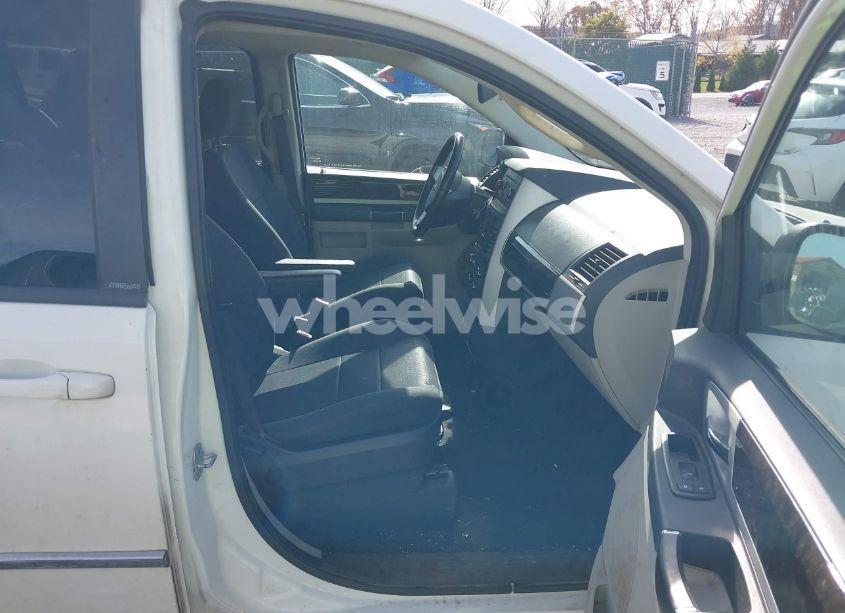 Photo 5 of 2010 Dodge Grand CARAVAN SXT (VIN 2D4RN5D14AR218817)