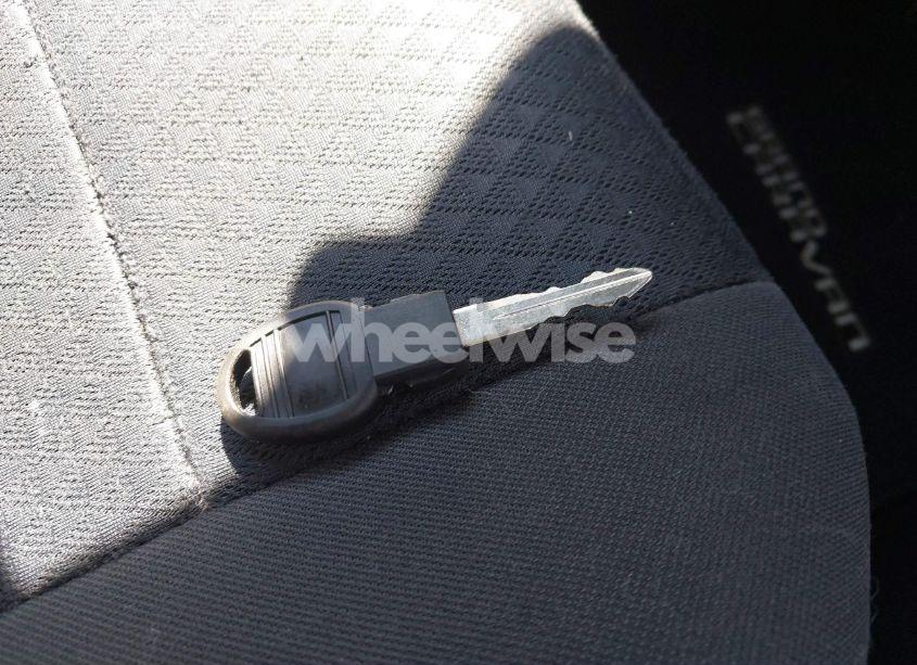 Photo 11 of 2010 Dodge Grand CARAVAN SXT (VIN 2D4RN5D15AR180529)