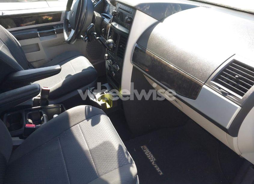 Photo 5 of 2010 Dodge Grand CARAVAN SXT (VIN 2D4RN5D15AR180529)