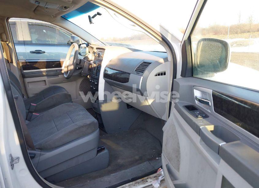 Photo 5 of 2010 Dodge Grand CARAVAN SXT (VIN 2D4RN5D15AR297317)