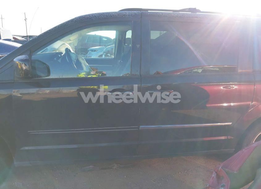 Photo 14 of 2010 Dodge Grand CARAVAN SXT (VIN 2D4RN5D15AR331871)