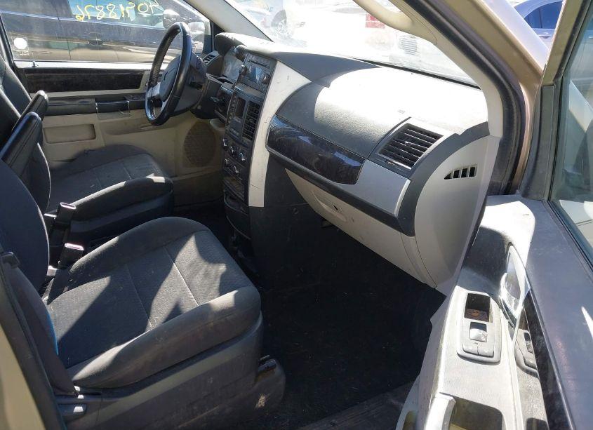 Photo 5 of 2010 Dodge Grand CARAVAN SXT (VIN 2D4RN5D16AR197405)