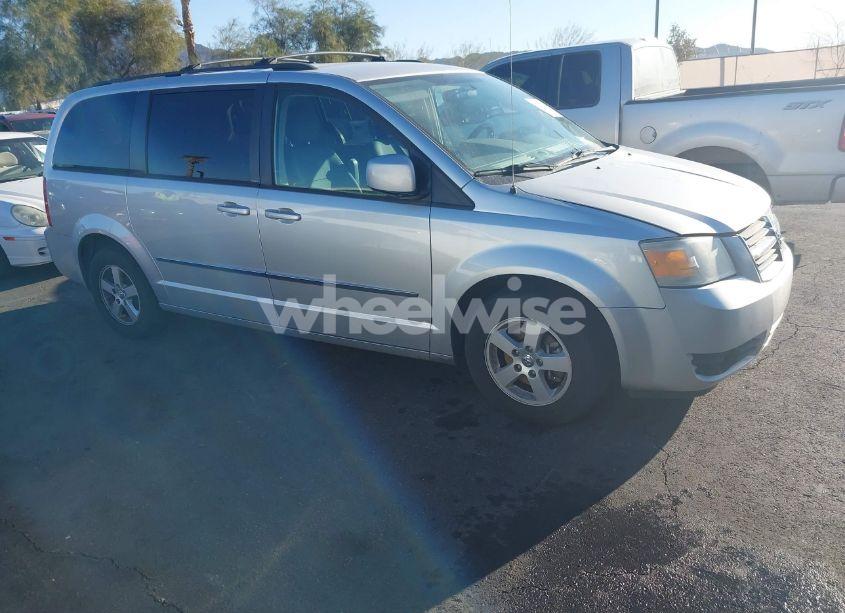 2010 Dodge Grand CARAVAN SXT (VIN 2D4RN5D16AR445197) main photo