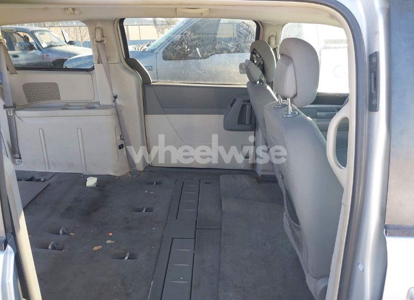 Photo 8 of 2010 Dodge Grand CARAVAN SXT (VIN 2D4RN5D16AR445197)